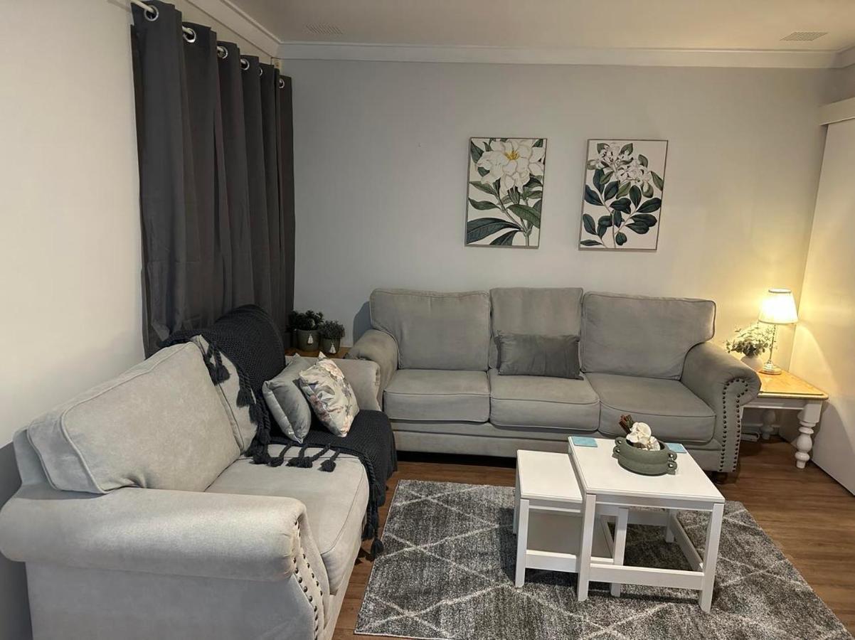 Cozy Inn بيرث المظهر الخارجي الصورة